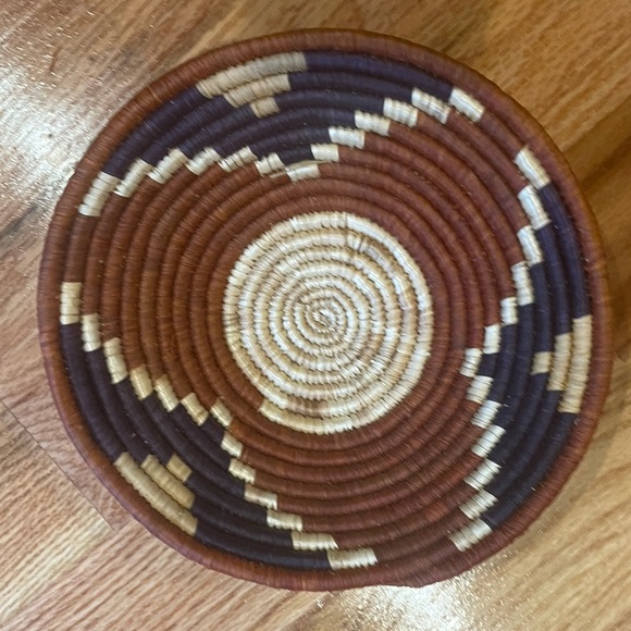Other - Handwoven african basket sm